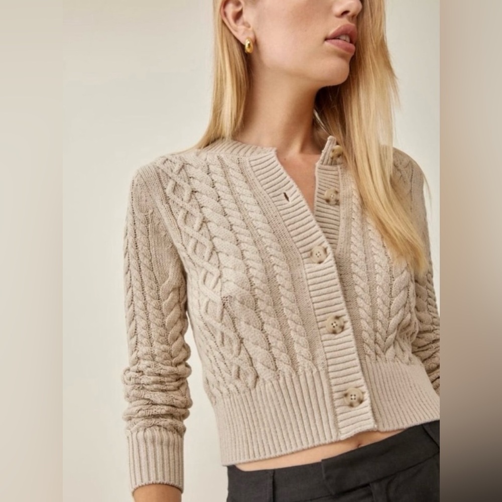 Reformation Foret Cable Knit Cardigan Sweater
Cotton Long Sleeve Cream